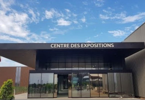 b8 Le Centre des expositions Dakar Expo