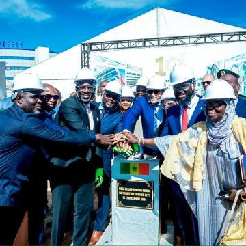 Cérémonie de pose de la première pierre du futur siège du 3FPT à Diamniadio